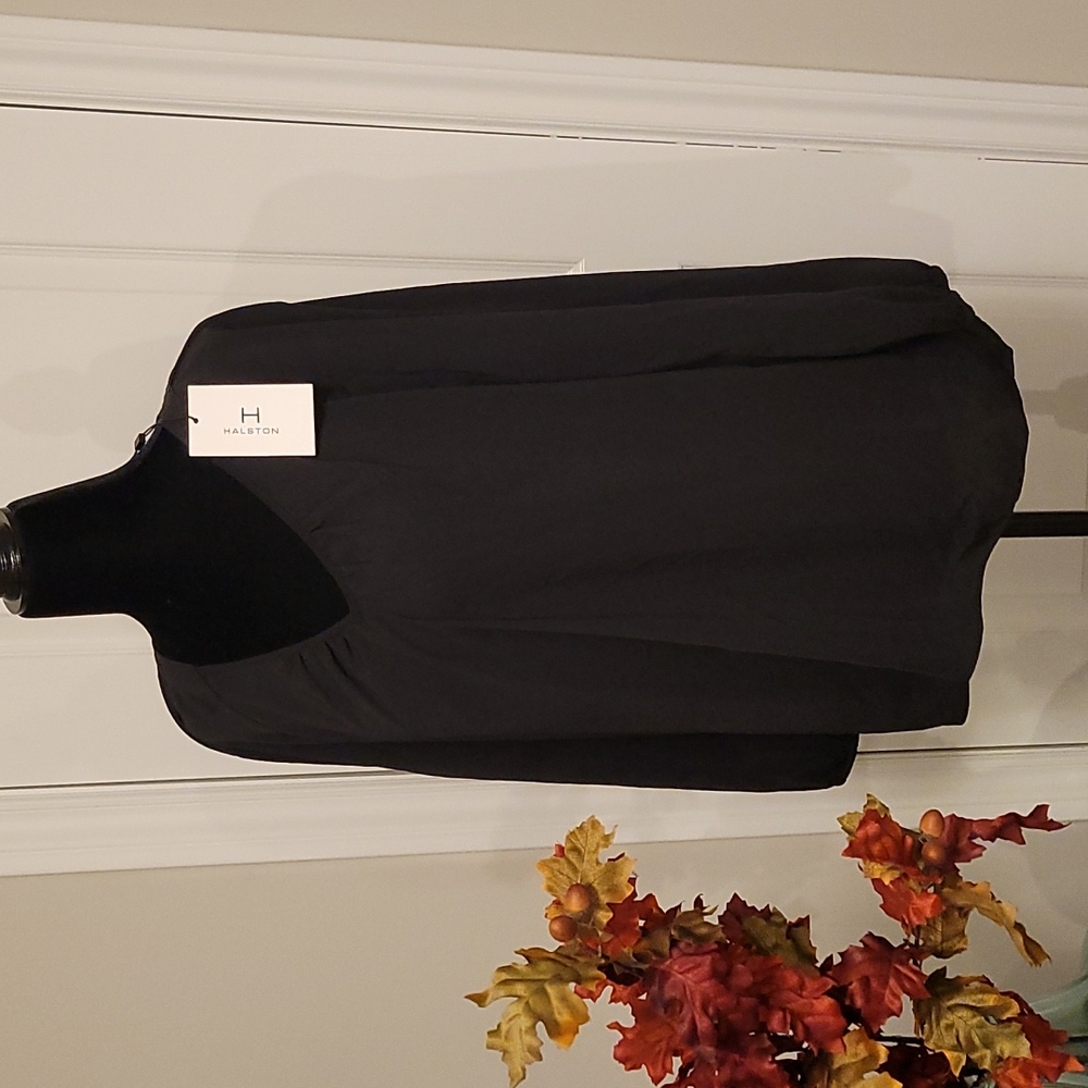 Halston v-neck blouse